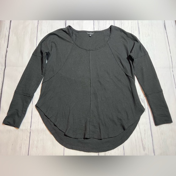 2/$20 Lucky Brand Exposed Seam Thermal - Picture 2 of 4